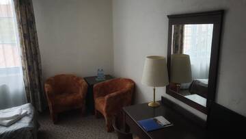 Фото номера Двухместный номер с 1 кроватью или 2 отдельными кроватями Отель Hotel Cyprus г. Ксионженице 6